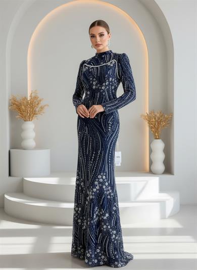 Lucia Abiye Lacivert