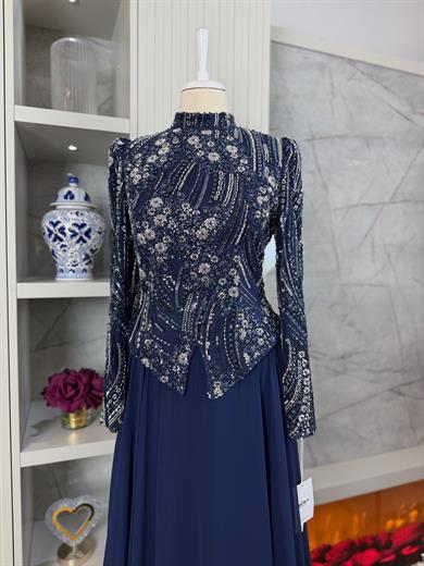 Mabel Abiye Lacivert