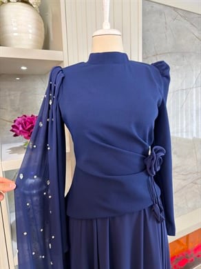 Melis Abiye Lacivert