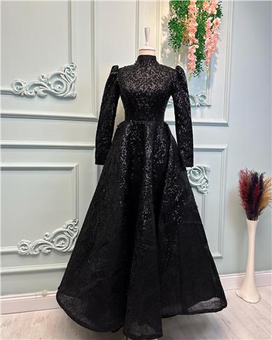 Schwarzes Haute Couture Kleid