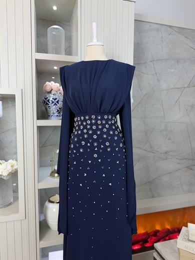 Taylor Abiye Lacivert