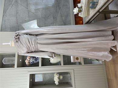 Zarif Tasarım Abiye Taş