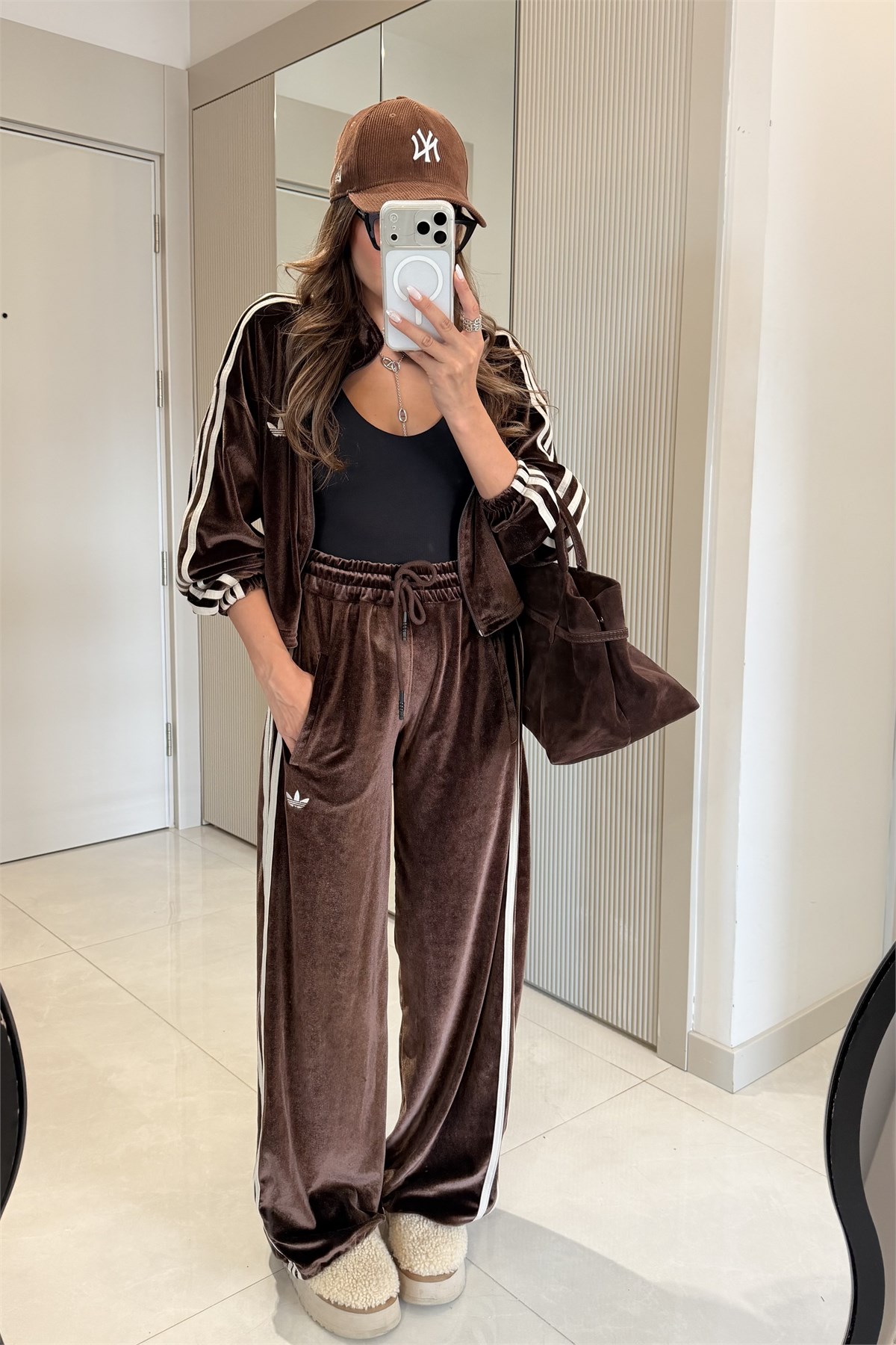 Adelina Kahve Kadife Marka Model Takım