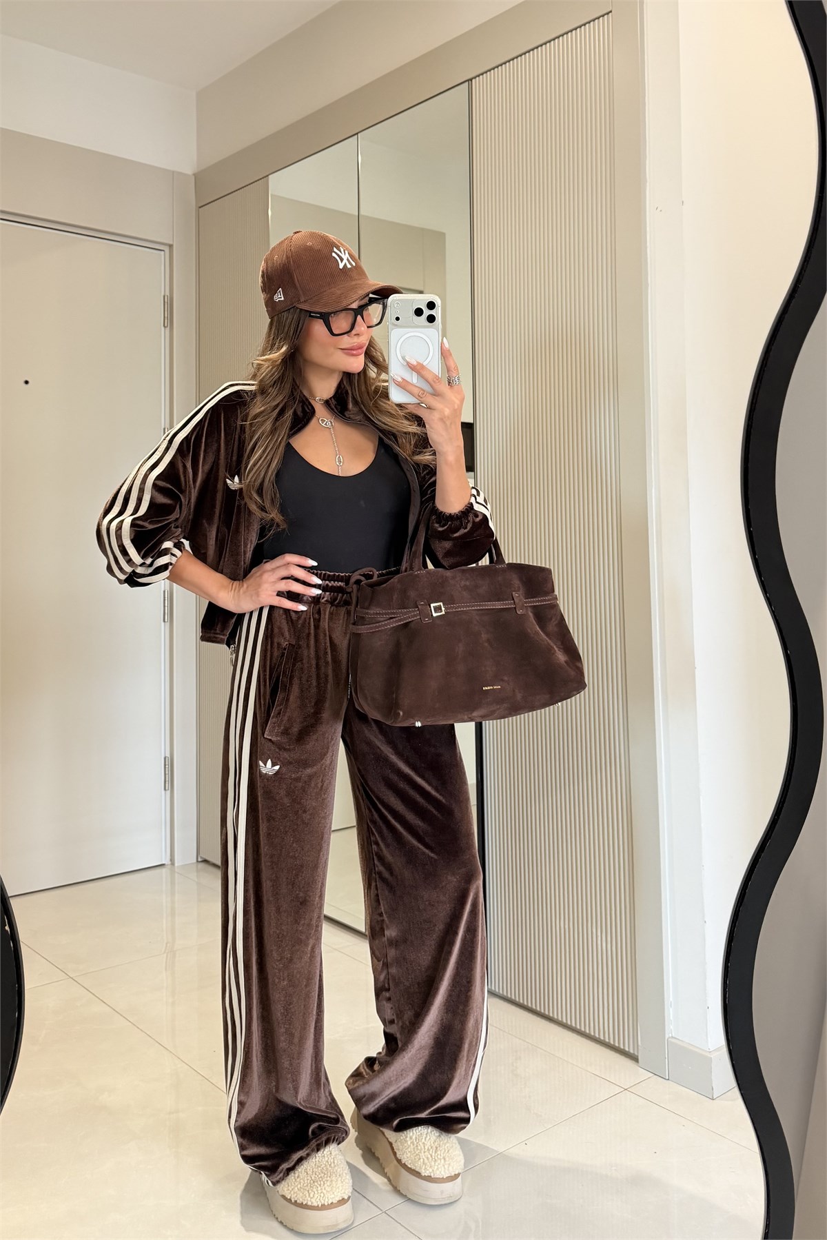 Adelina Kahve Kadife Marka Model Takım