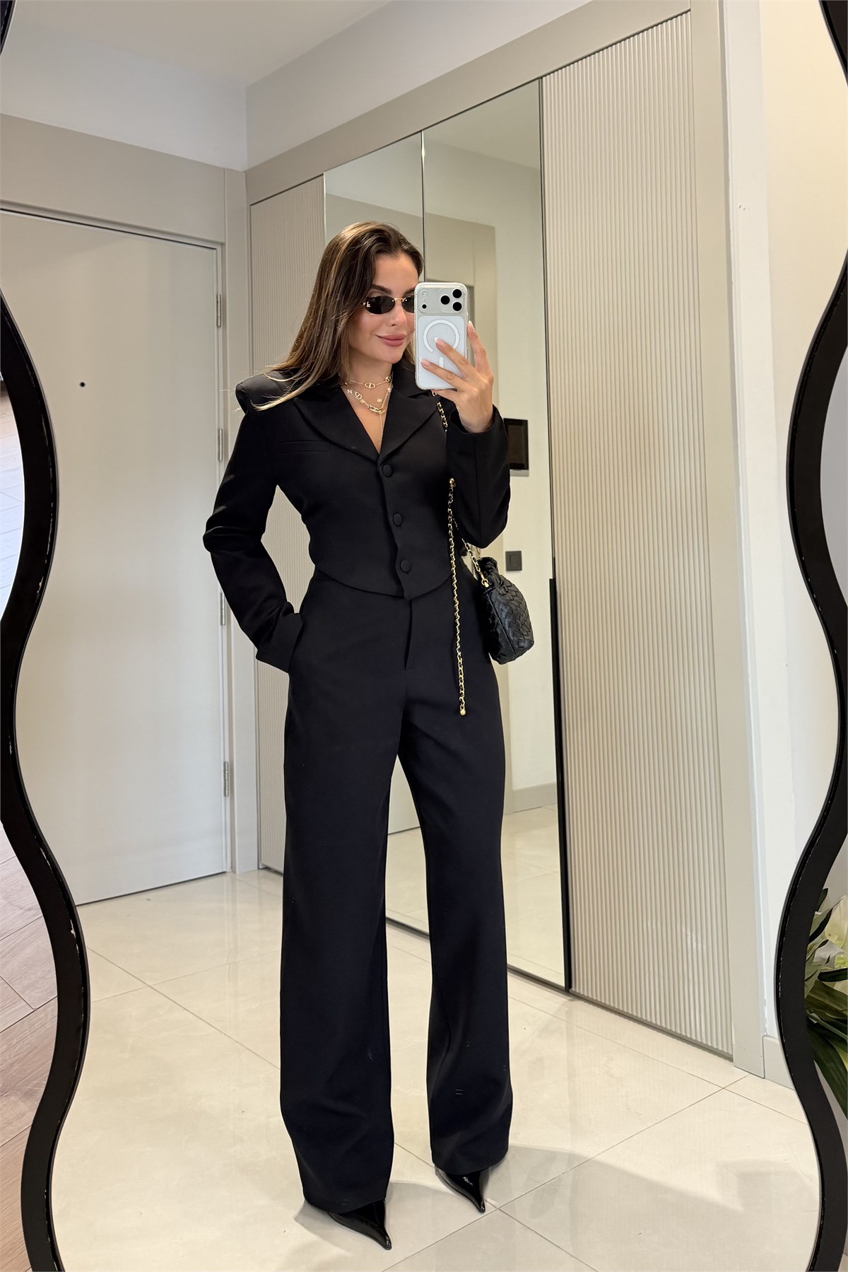 Alessia Siyah Sırt Dekolteli Premium Takım