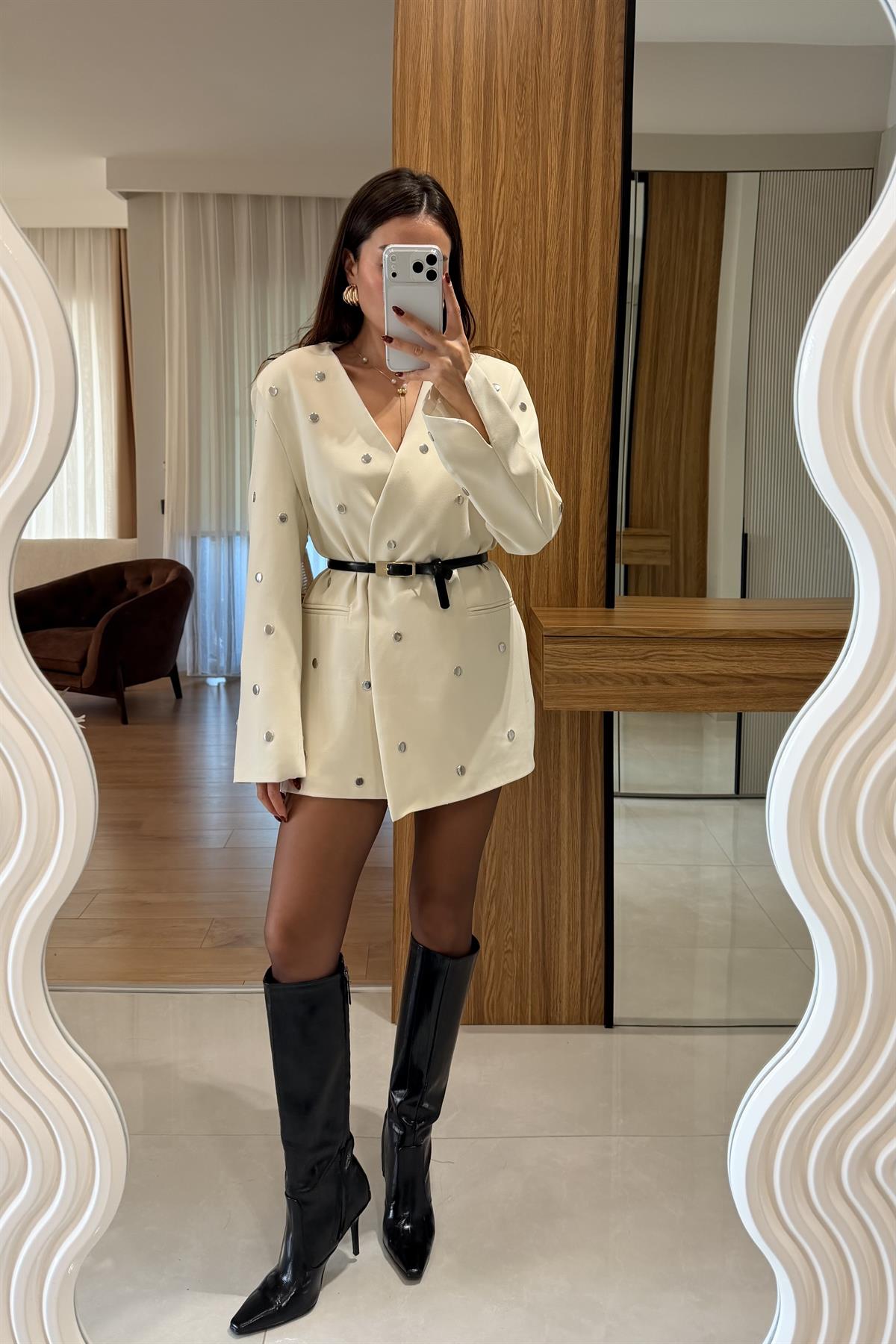 Alexe Bej Zımbalı Blazer Ceket