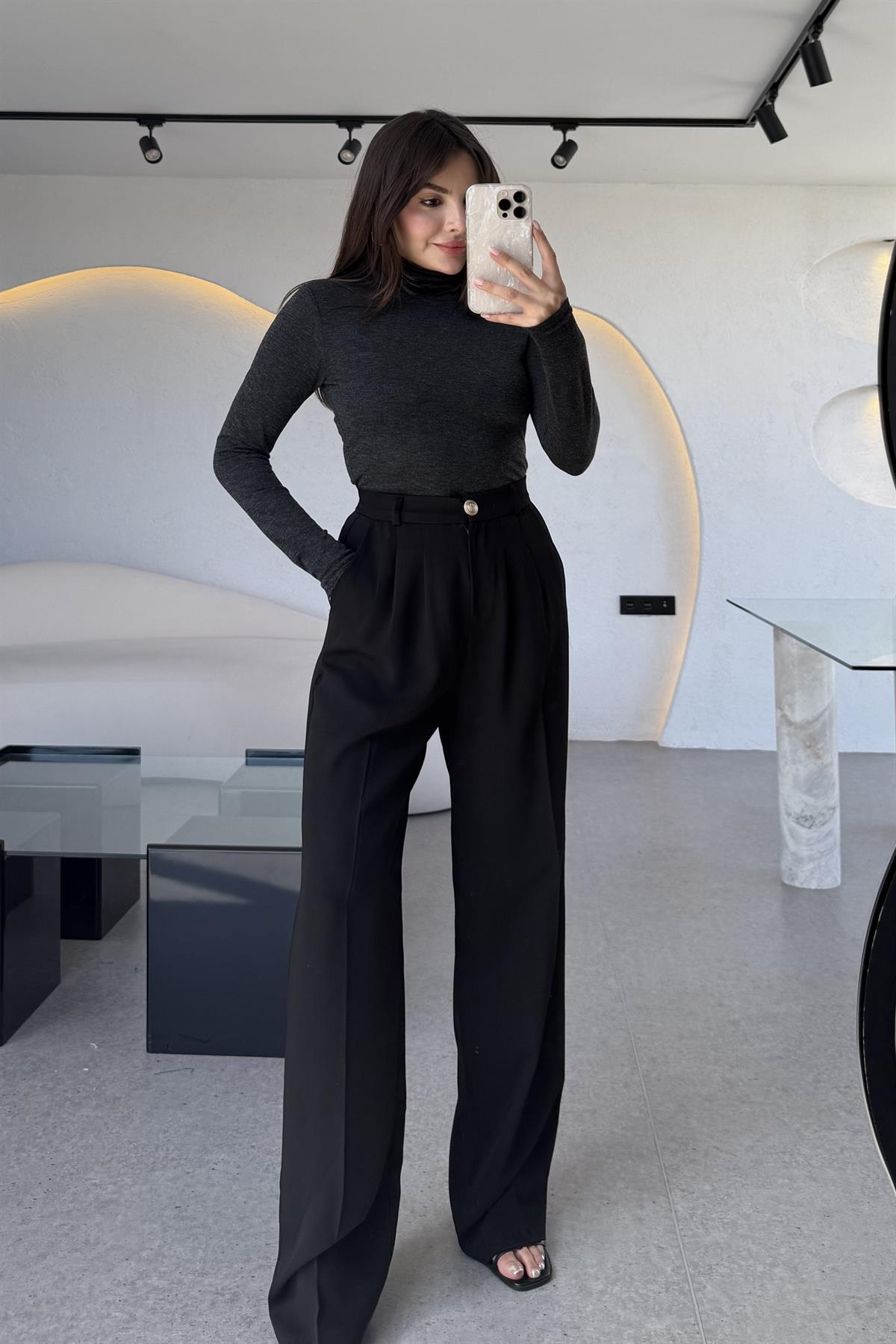 Alexa Siyah Pileli Palazzo Pantolon 