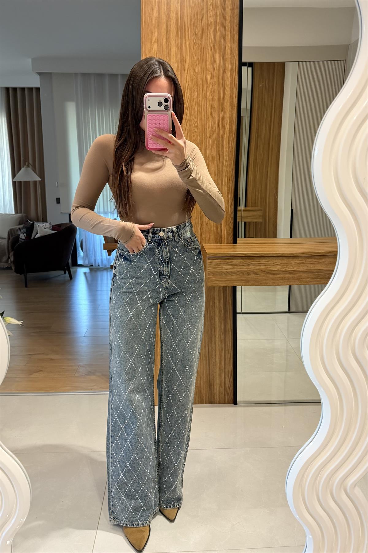 Aleysia Lightblue Çapraz Taşlı Lightblue Yıkama Jean