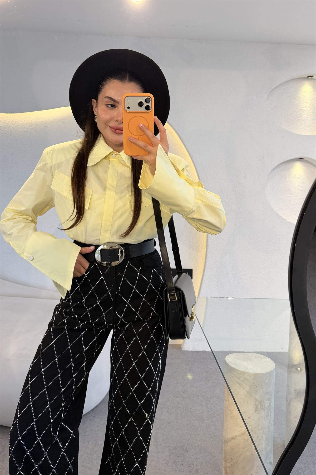 Aleysia Siyah Çapraz Taşlı Lightblue Yıkama Jean