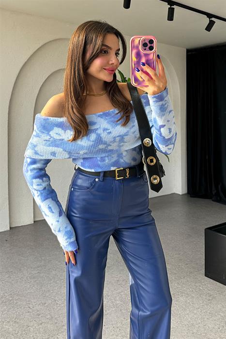 Alia Yumoş Madonna Yaka Triko
