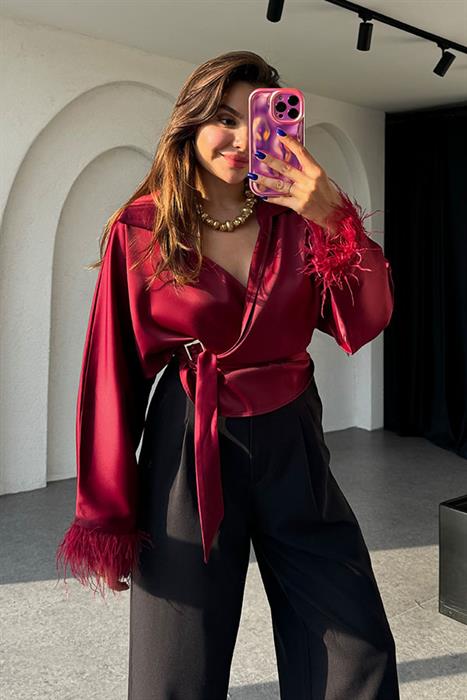 Alondra Bordo Kolları Tüy Detaylı Tasarım Gömlek 