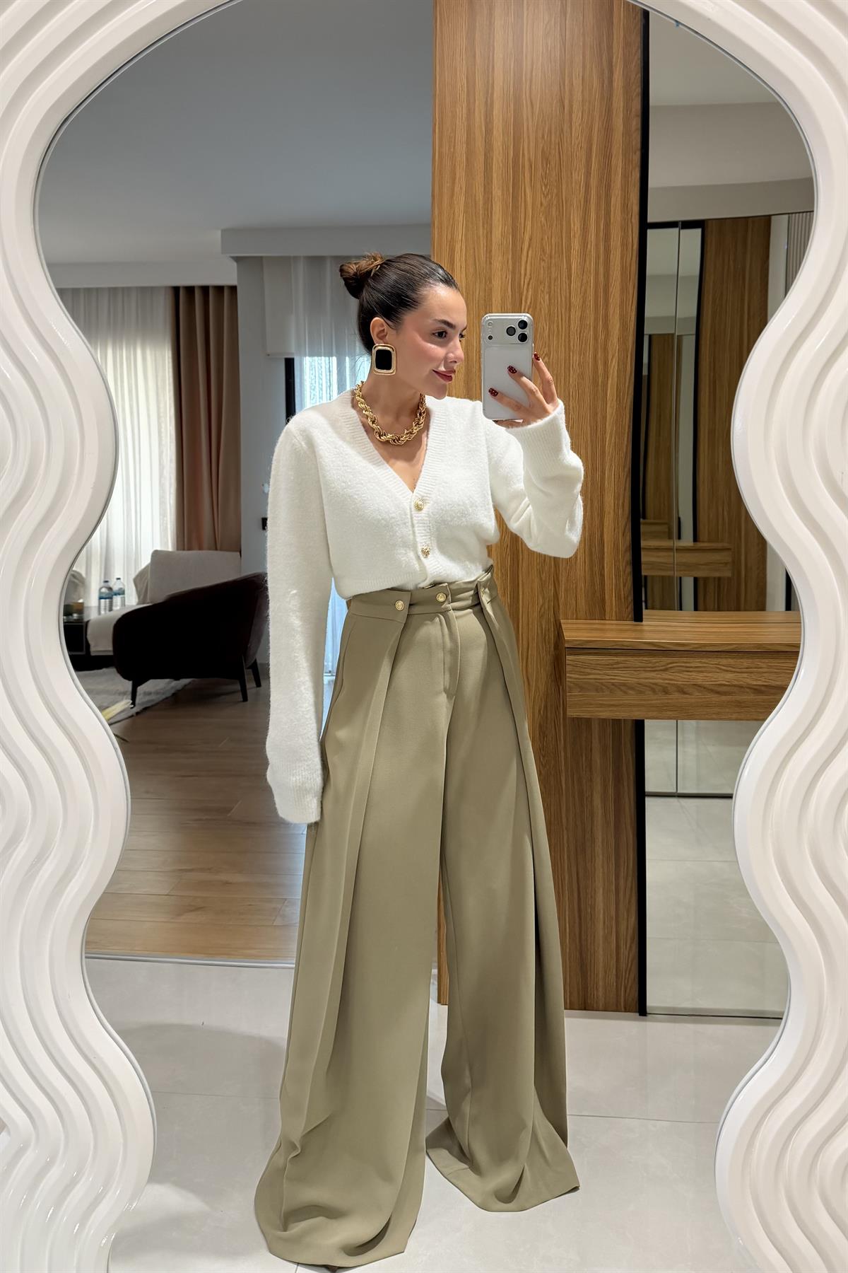 Alwin Haki Yandan Düğme Detaylı Pantolon