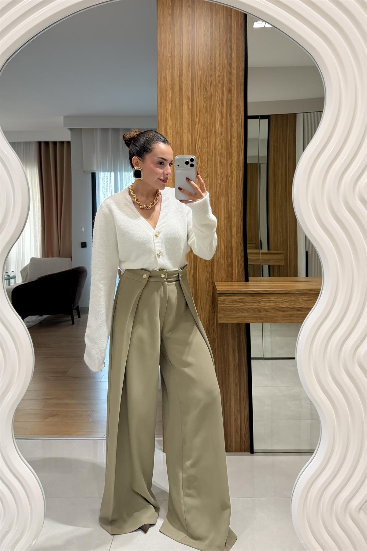 Alwin Haki Yandan Düğme Detaylı Pantolon