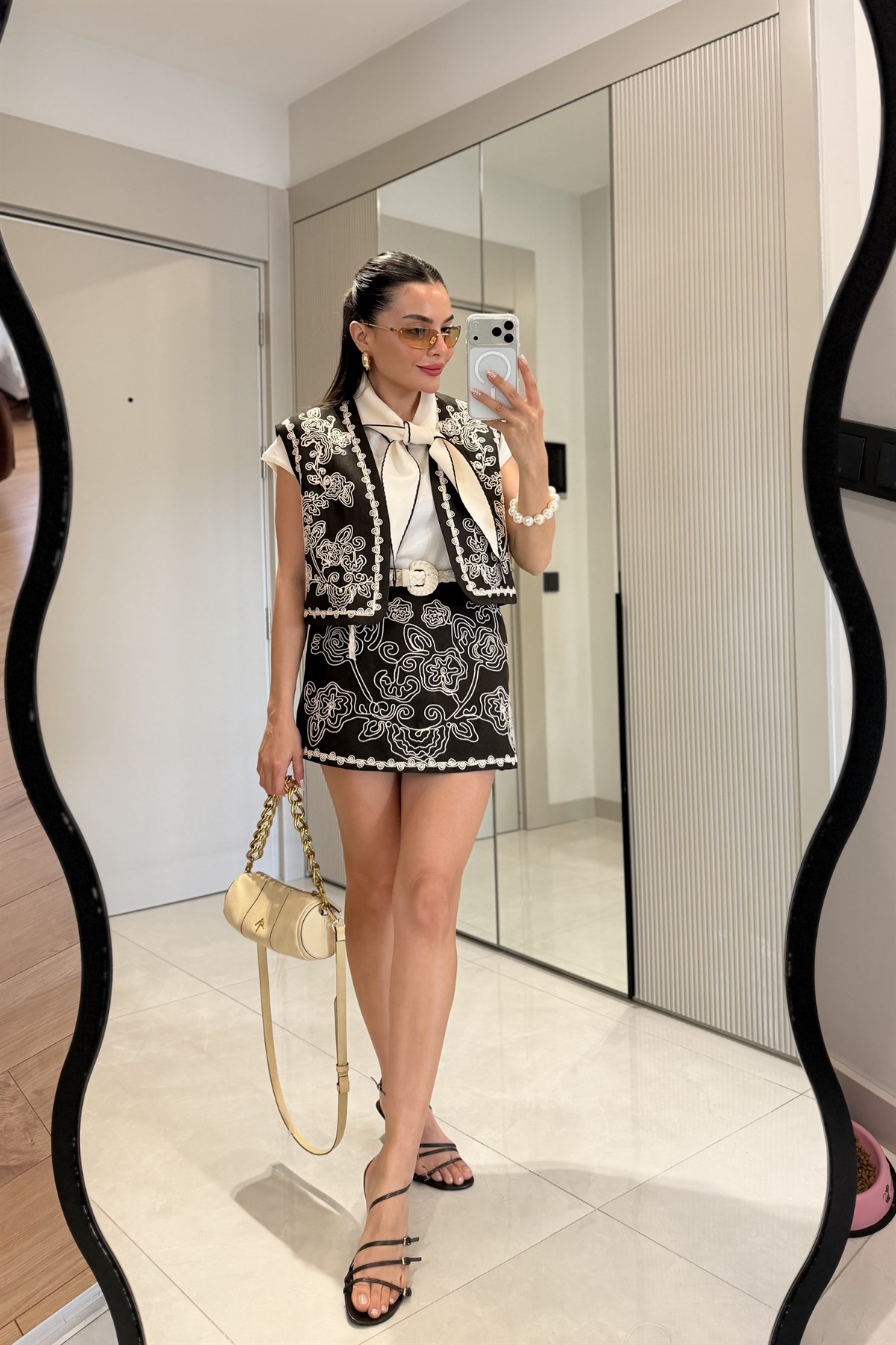 Amanda Kahve Nakışlı Premium Şort Etek