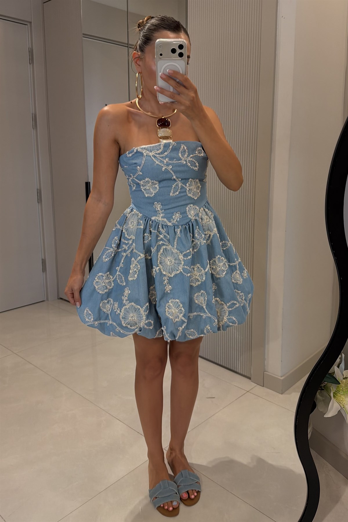 Amaris Nakış İşlemeli Straplez Balon Elbise
