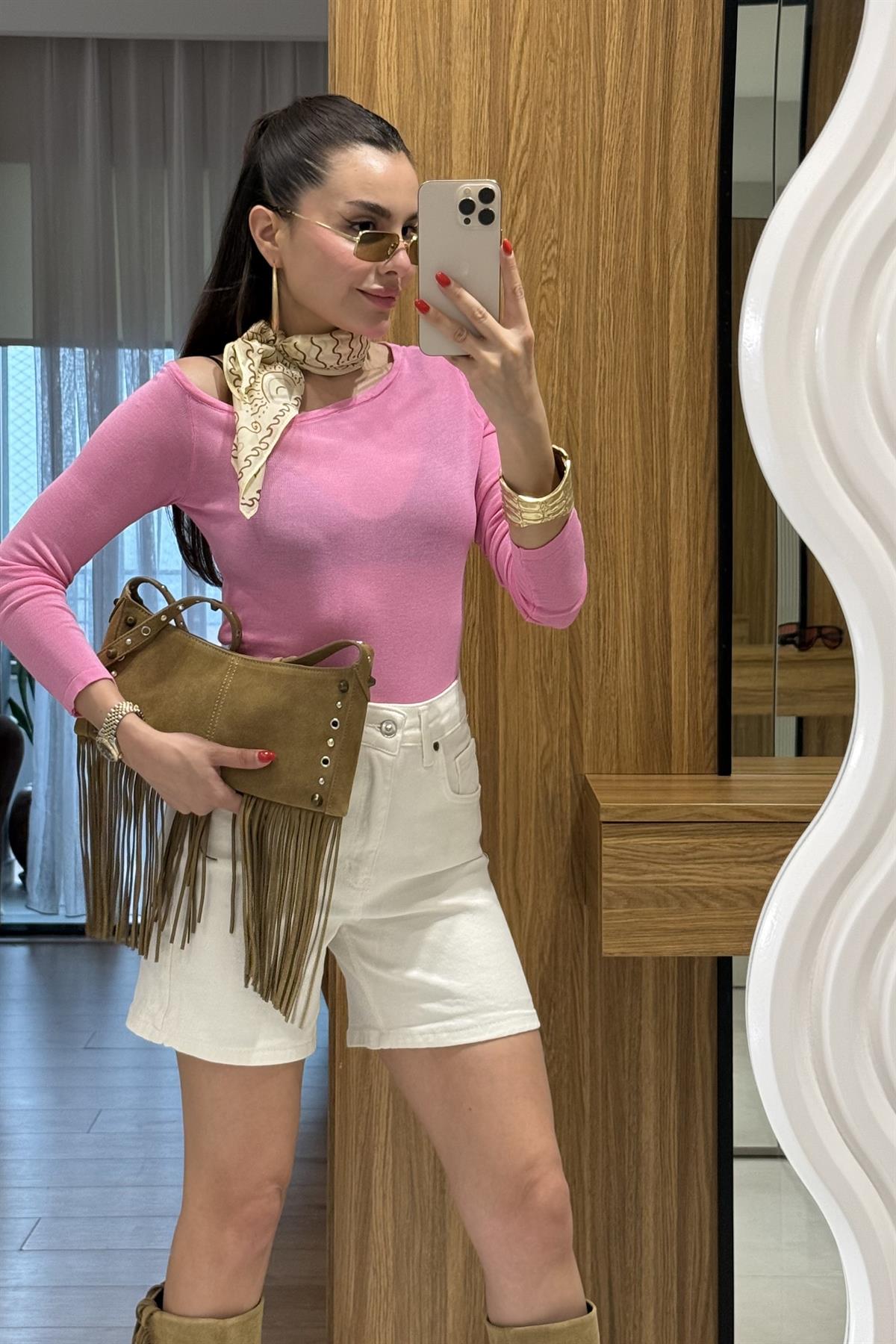 Amelia Pembe Düşük Omuz Transparan Body