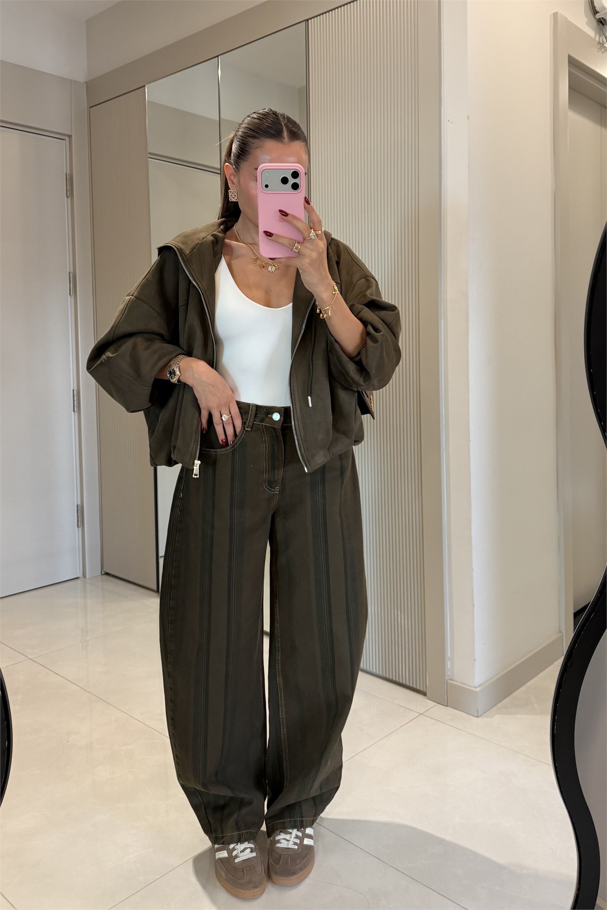 Amora Haki Dikey Çizgi Detaylı Jean
