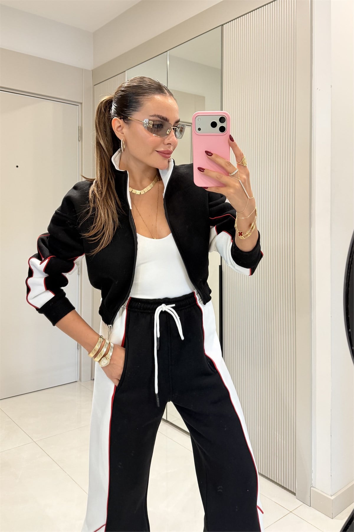 Anabelle Siyah Kontrast Şerit Detaylı Üç İplik Eşofman Takımı