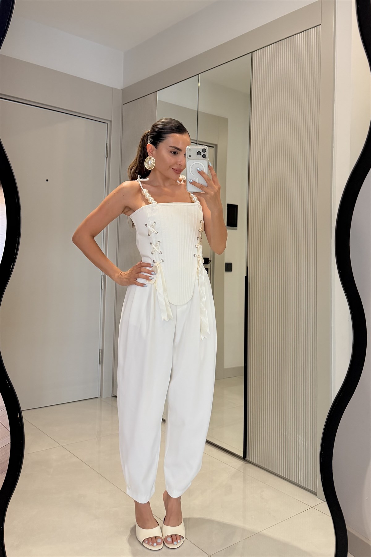 Angelina Beyaz İnci Detaylı Tasarım Korse