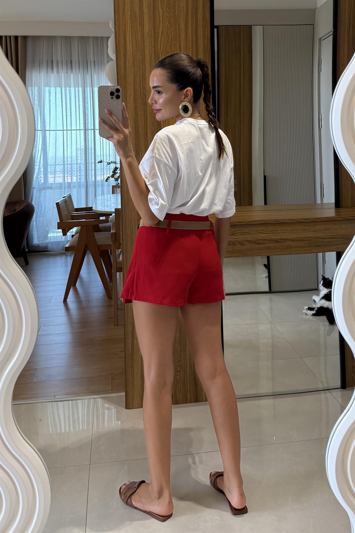 Angelo Kırmızı Kemerli Şort Etek