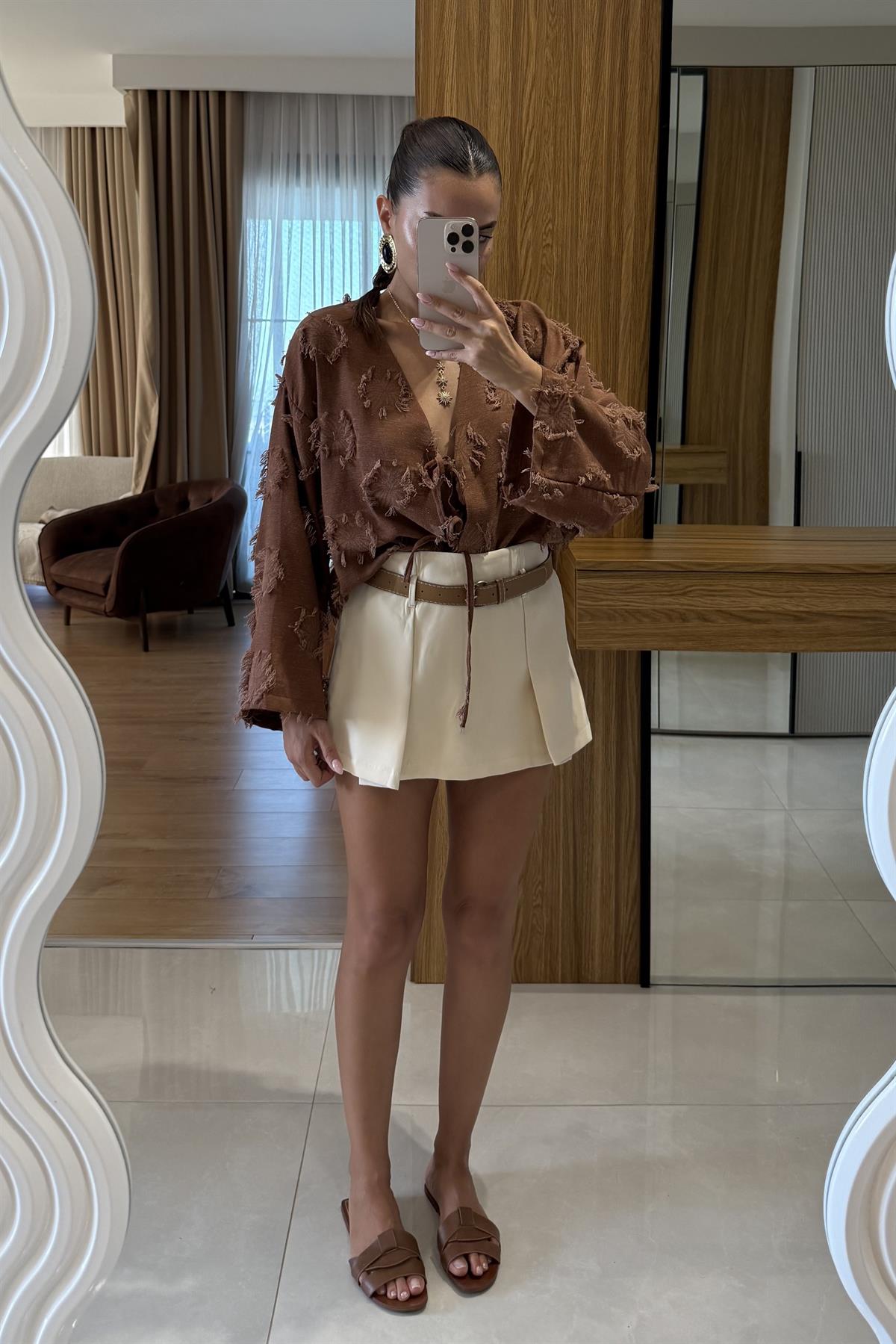 Angelo Krem Kemerli Şort Etek