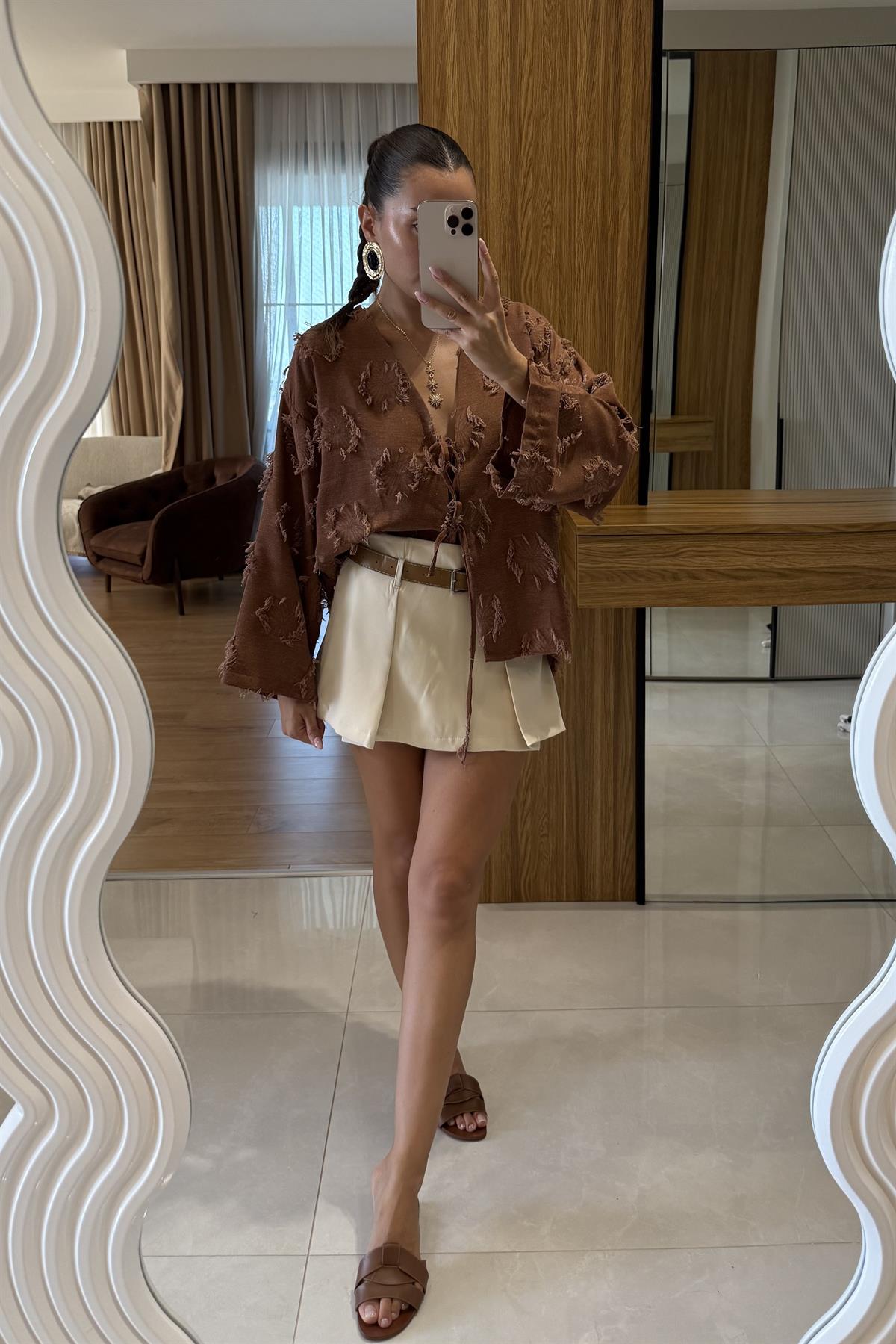 Angelo Krem Kemerli Şort Etek