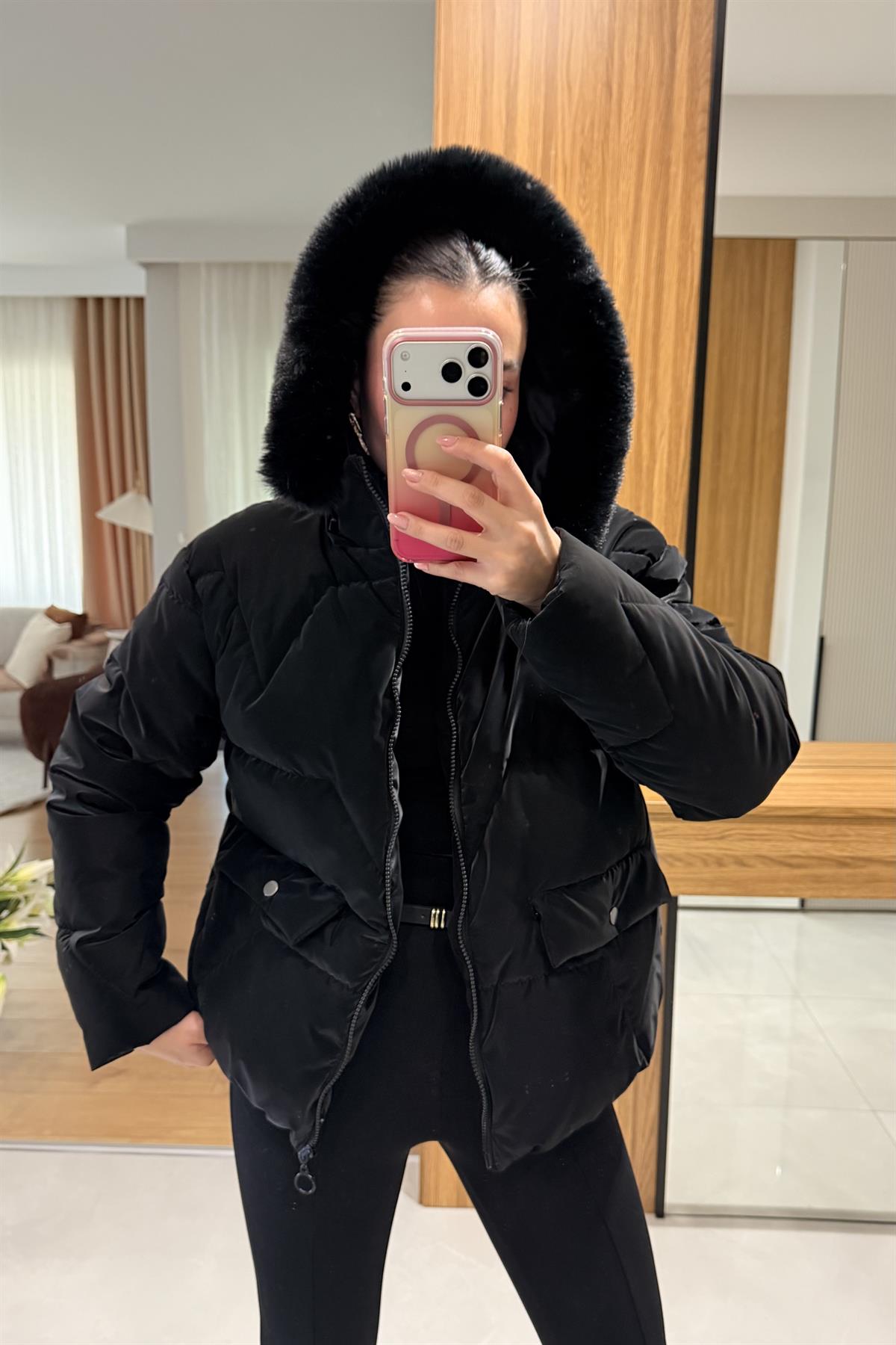 Angely Siyah Kapüşonlu  Premium Şişme Mont