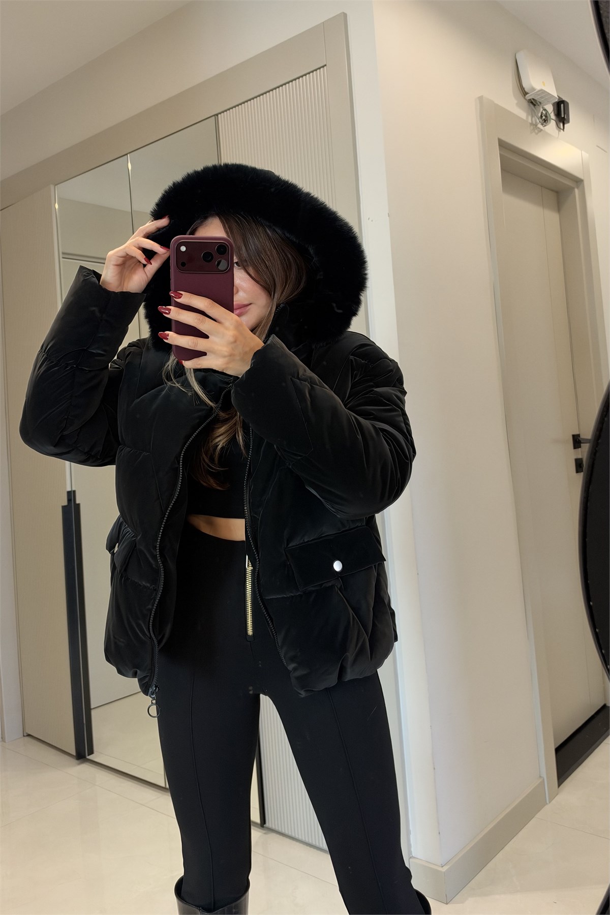 Angely Siyah Kapüşonlu  Premium Şişme Mont