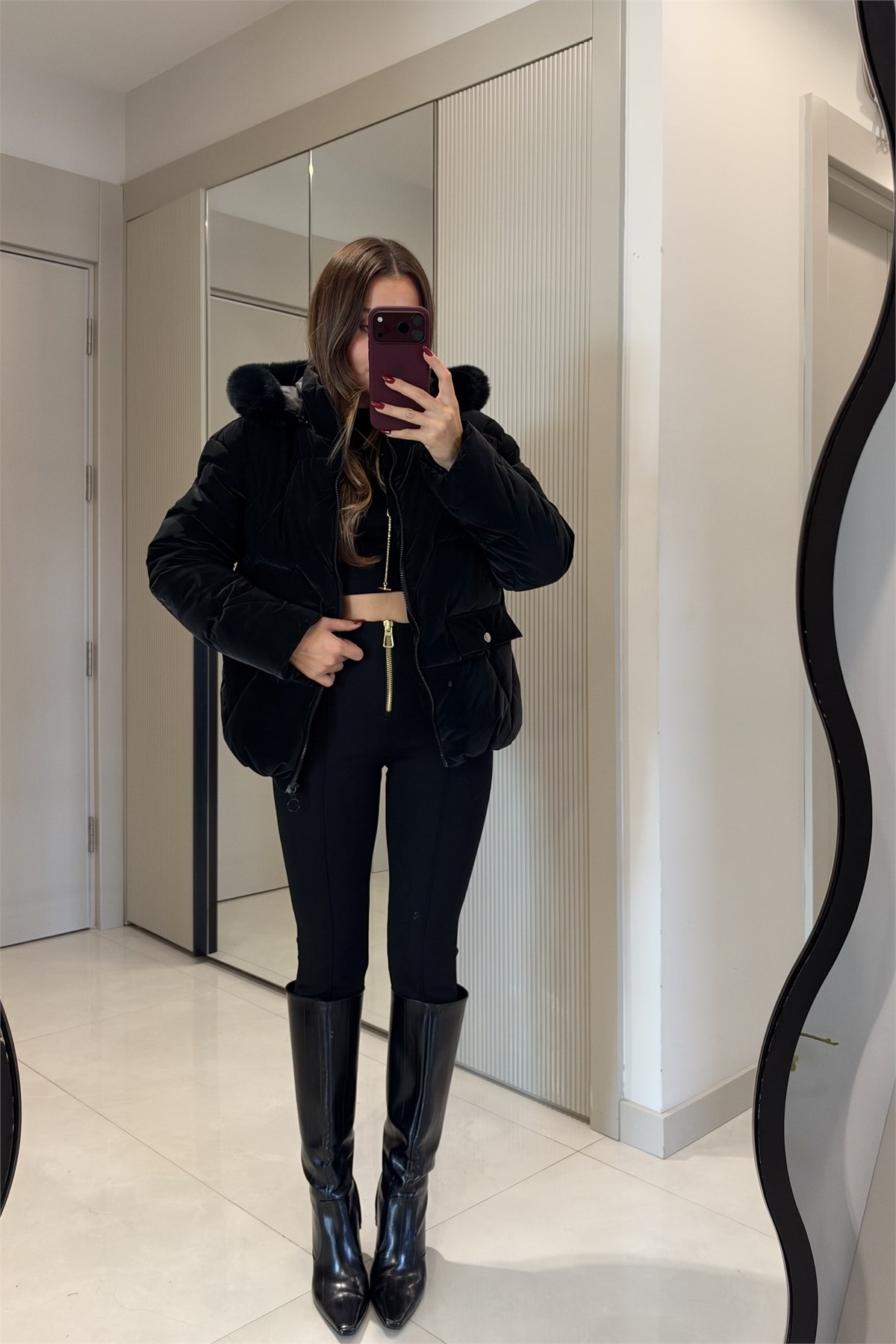 Angely Siyah Kapüşonlu  Premium Şişme Mont
