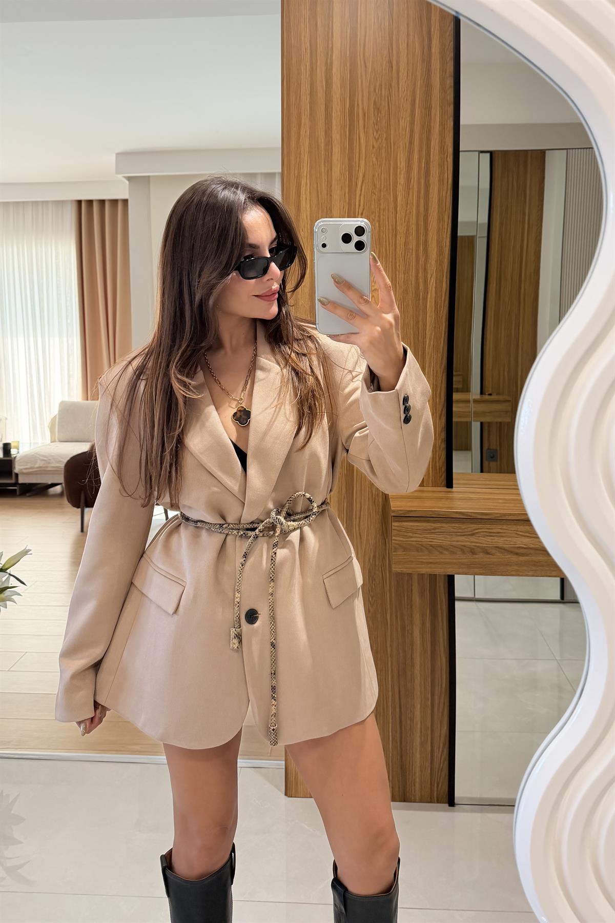 Annika Krem Süet Blazer