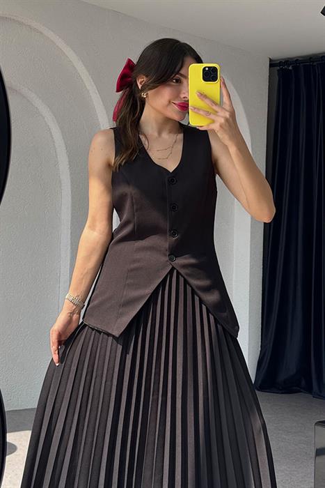 Ardea Piliseli Etekli Tasarım Takım-Siyah