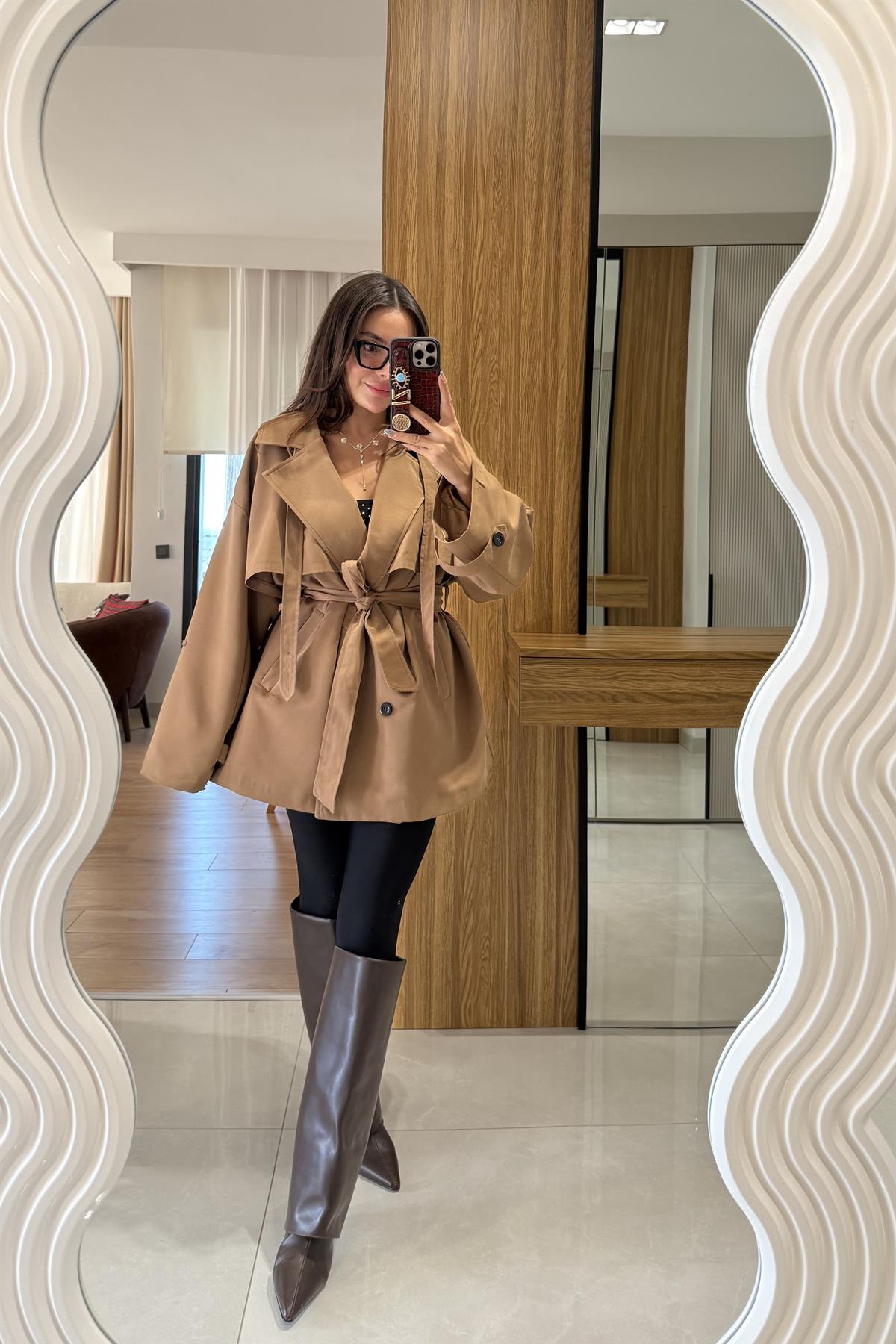 Arnous Sütlü Kahve Kuşaklı Trenç 