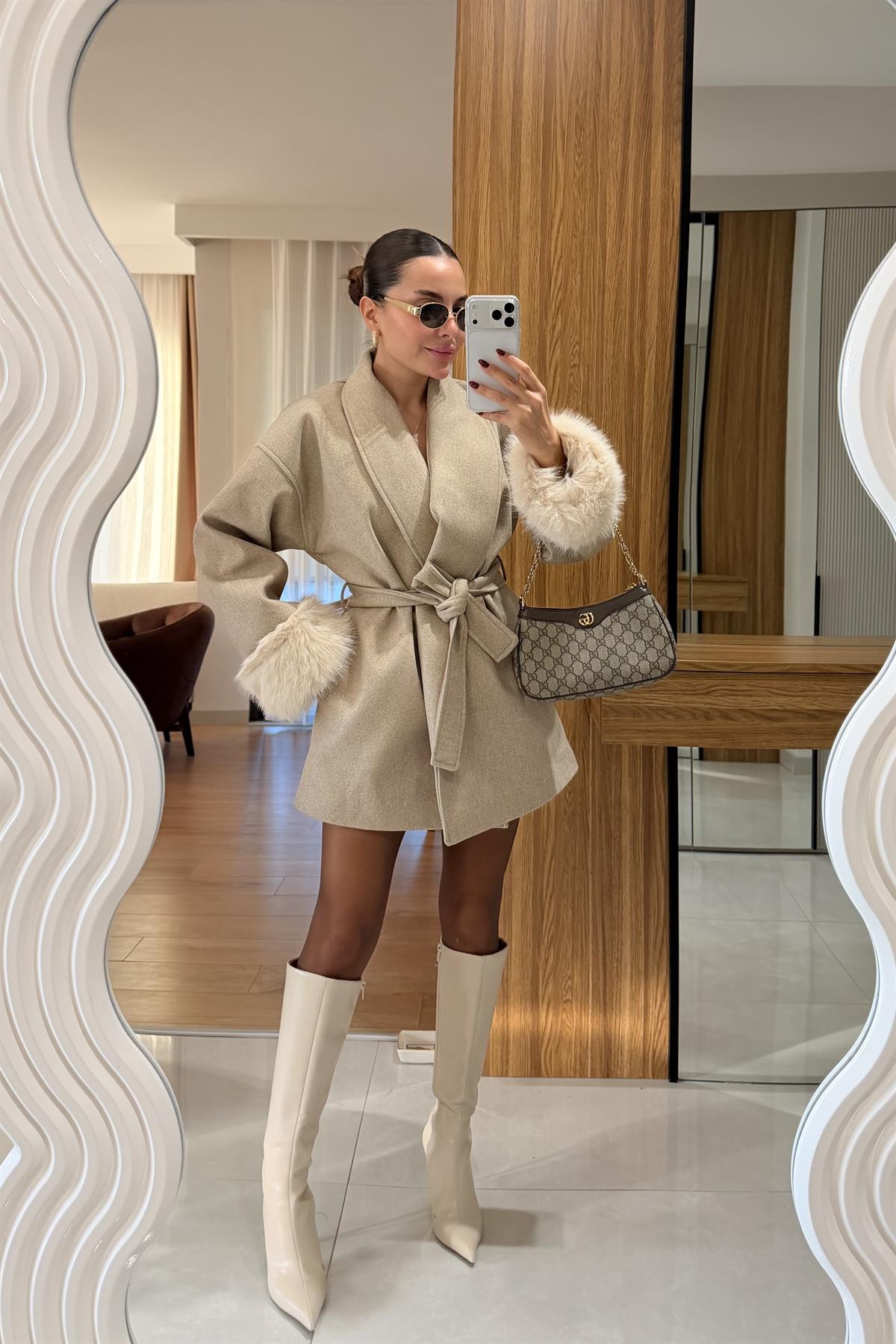 Athena Krem Kolları Peluş Kaşe Kaban 