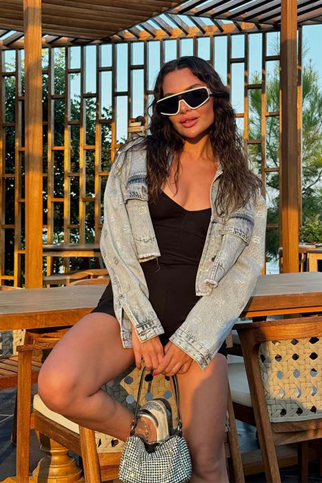 Taşlı Tasarım Kot Ceket 