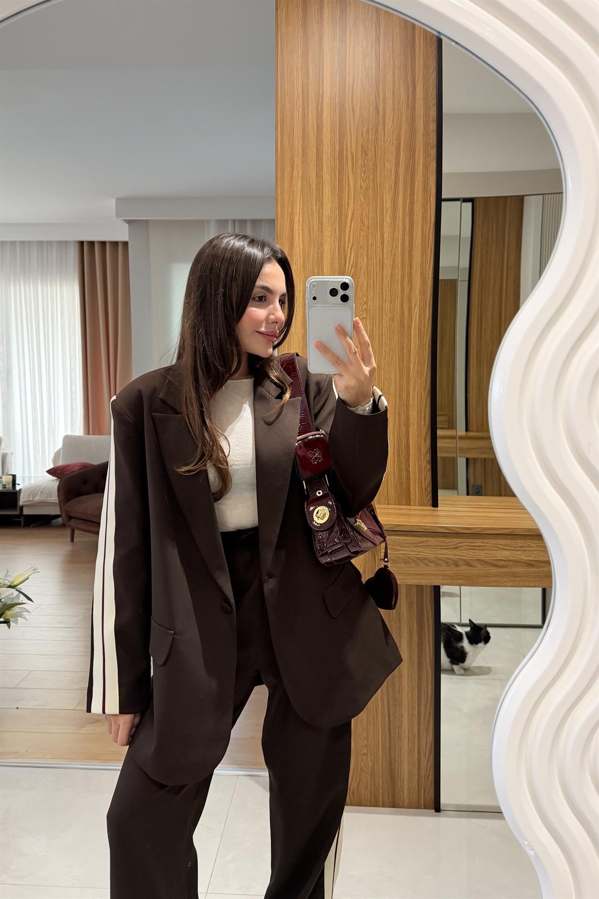 Axen Acı Kahve Şerit Detaylı Takım