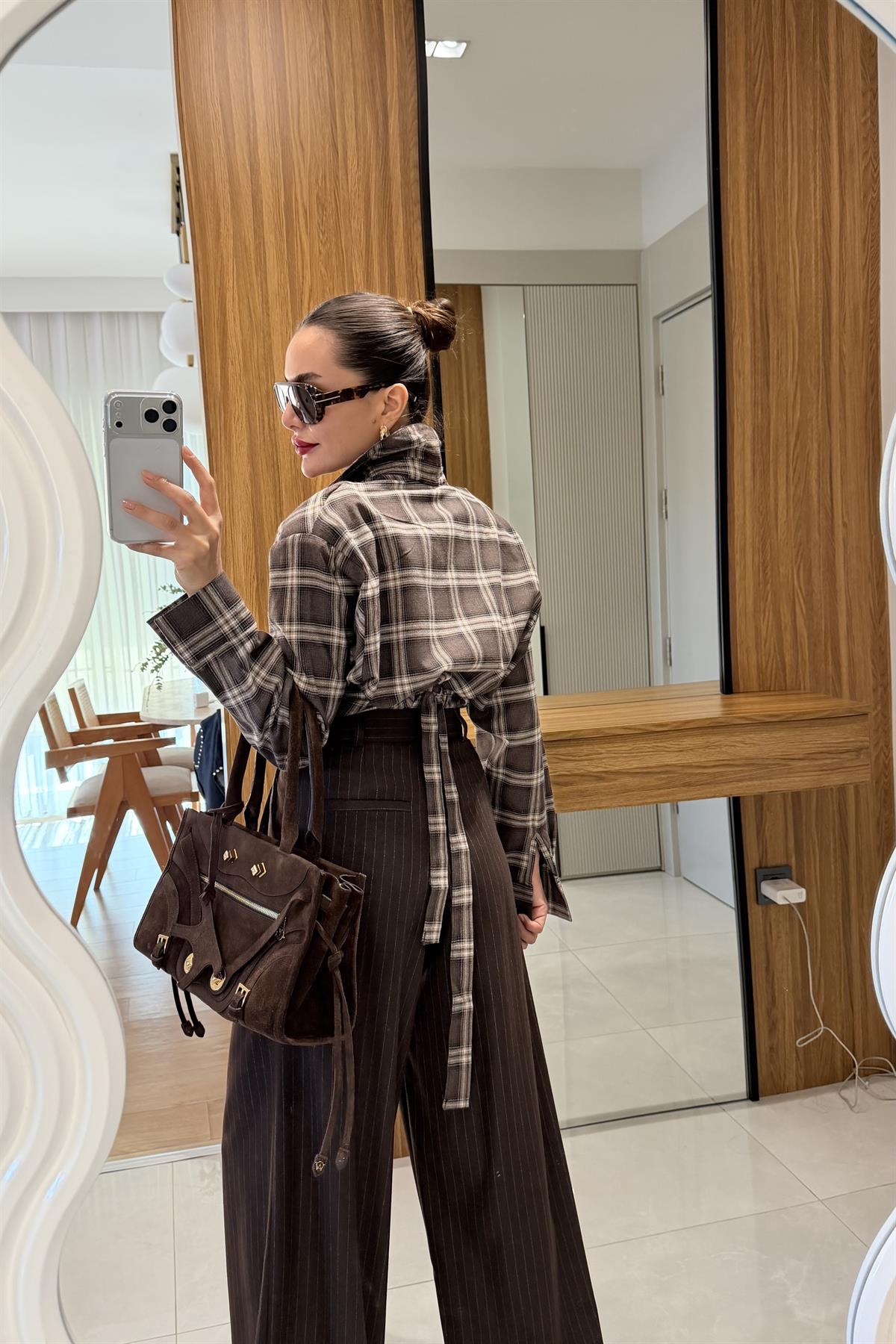 Balena Kahve Ekoseli Bağcıklı Gömlek