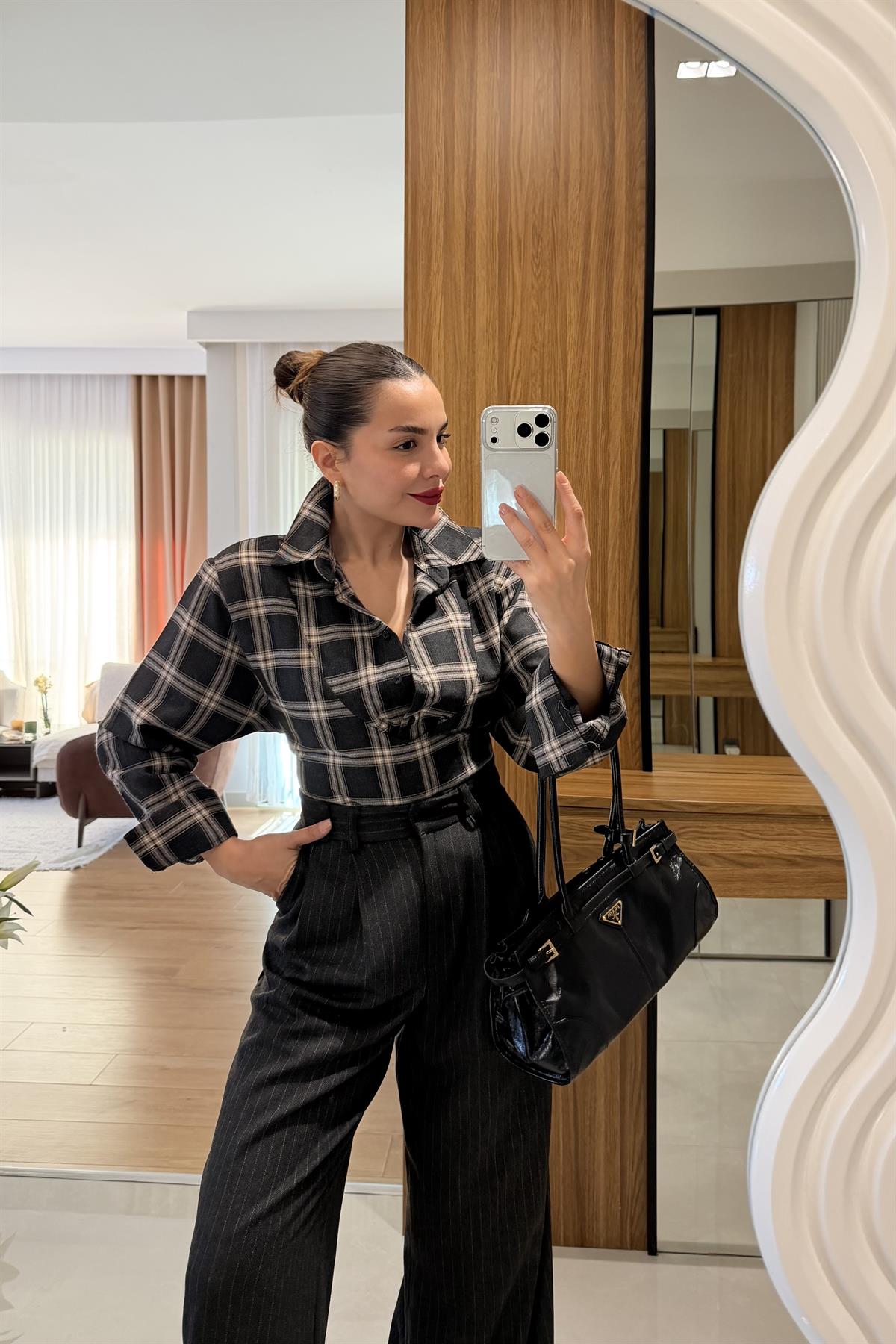 Balena Siyah Ekoseli Bağcıklı Gömlek