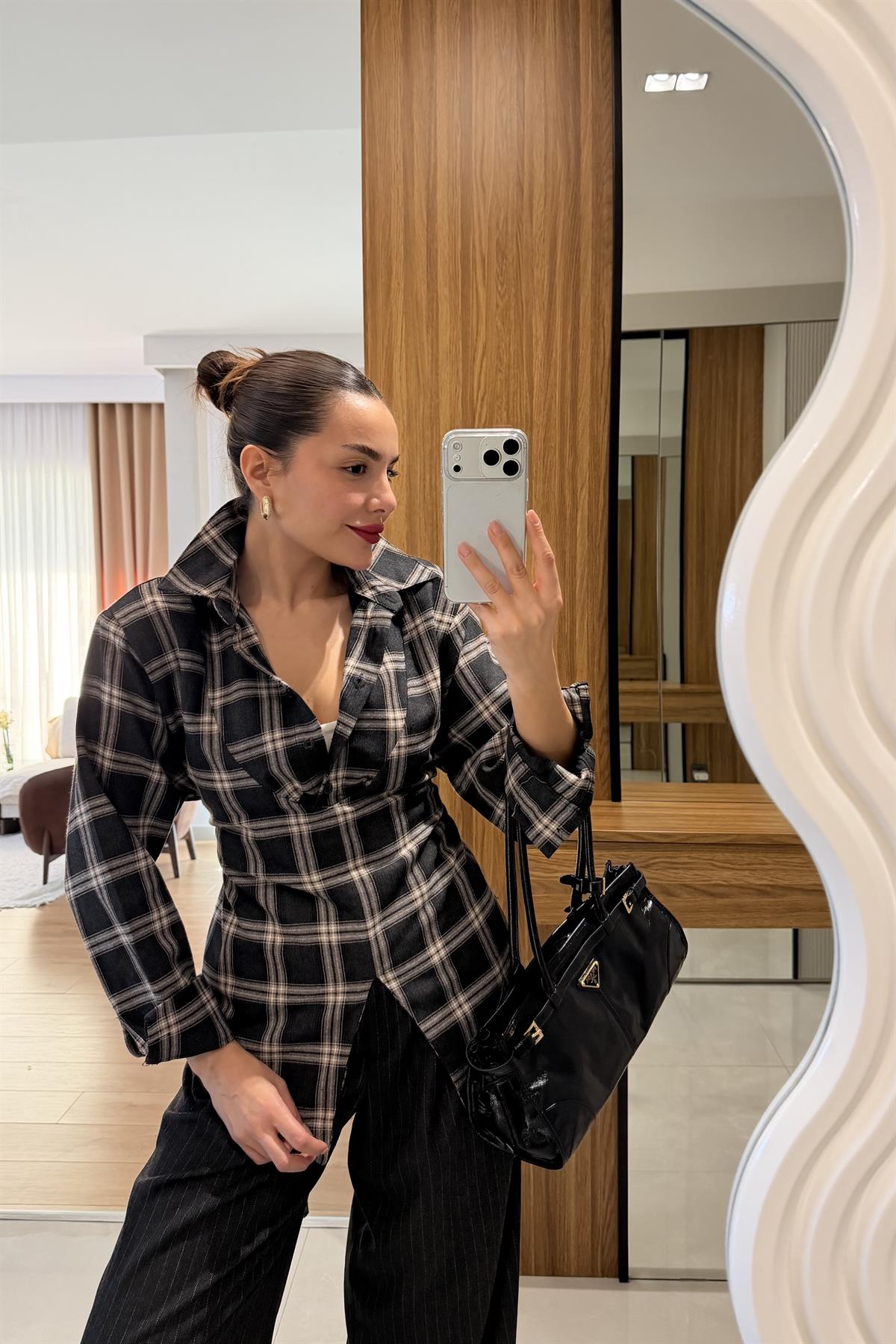 Balena Siyah Ekoseli Bağcıklı Gömlek