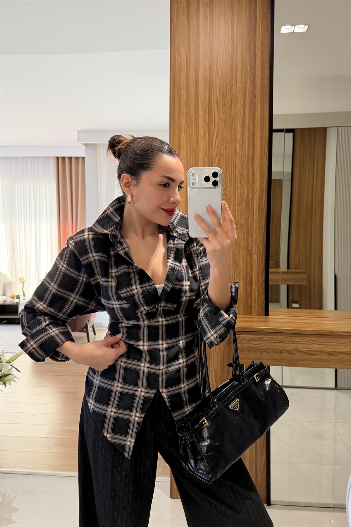 Balena Siyah Ekoseli Bağcıklı Gömlek