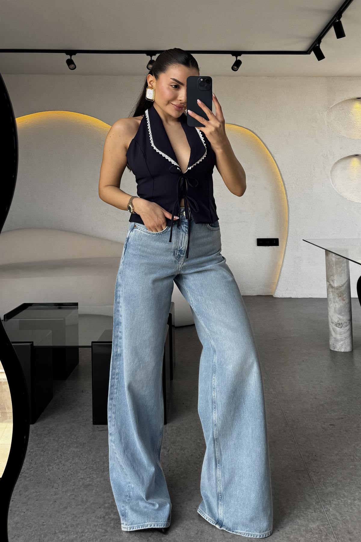 Beauty Dantel Yakalı Lacivert Yelek