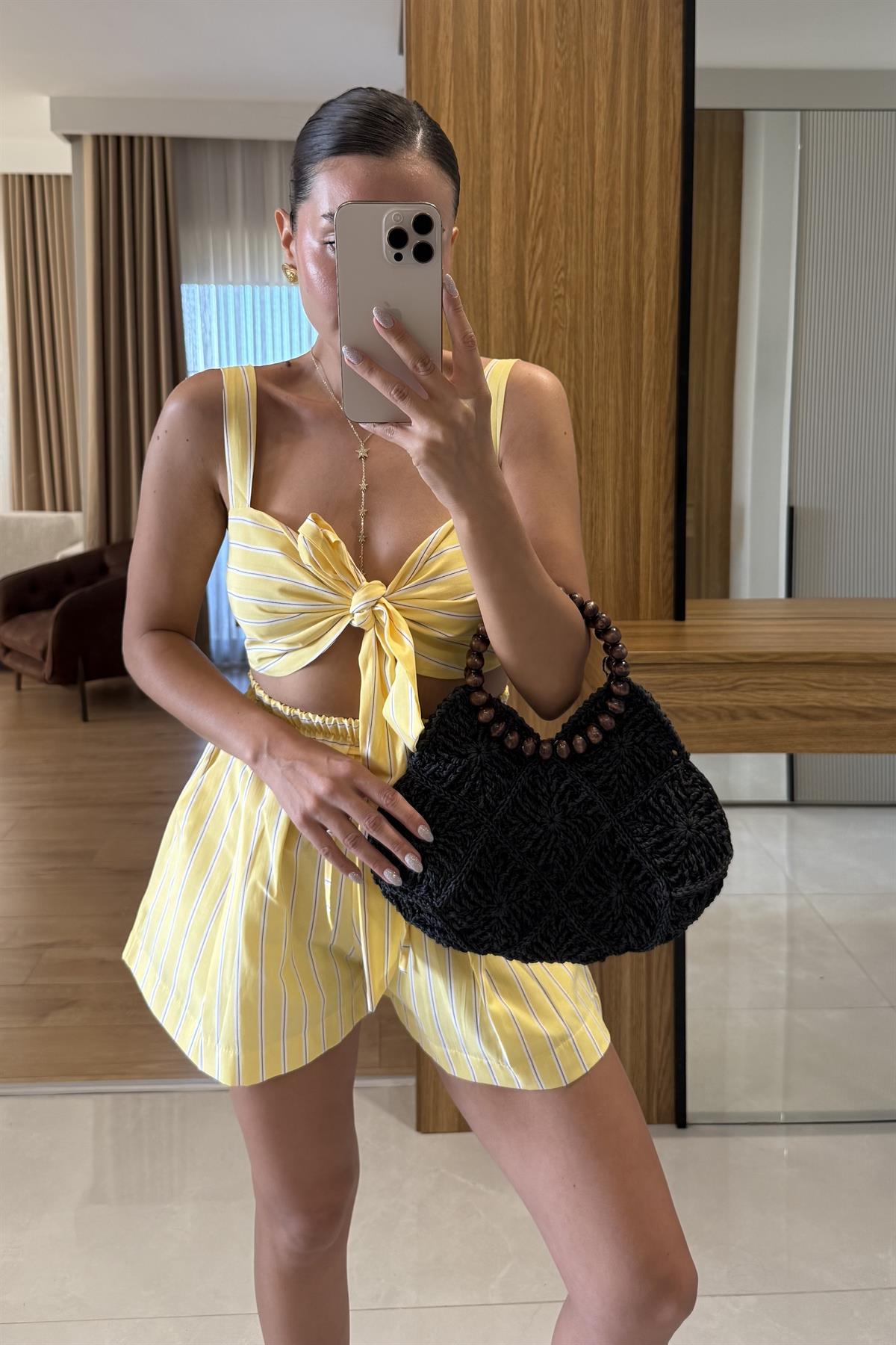 Bellacia Sarı Çizgili Crop Şort Takım