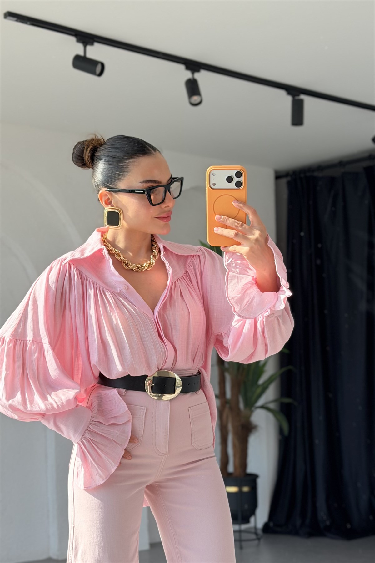 Bellis Pembe Büzgülü Tasarım Gömlek