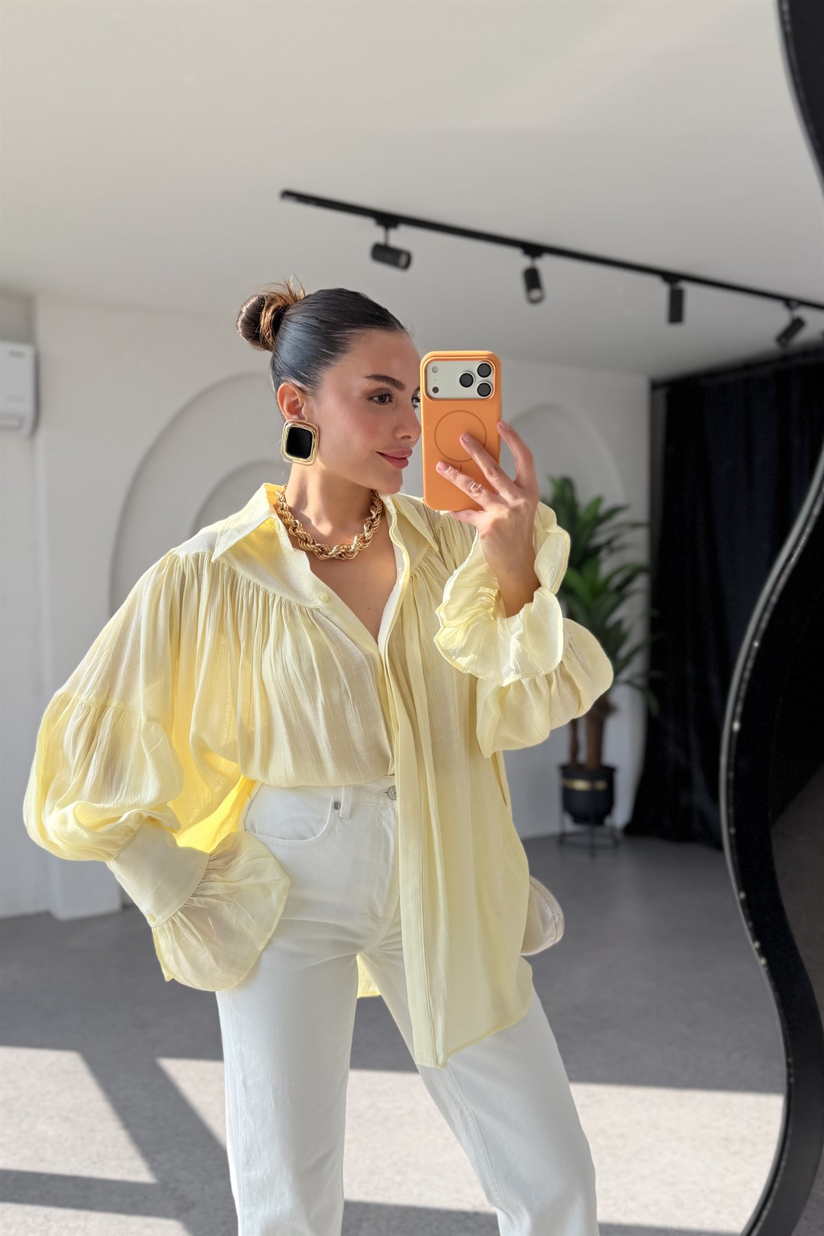 Bellis Sarı Büzgülü Tasarım Gömlek