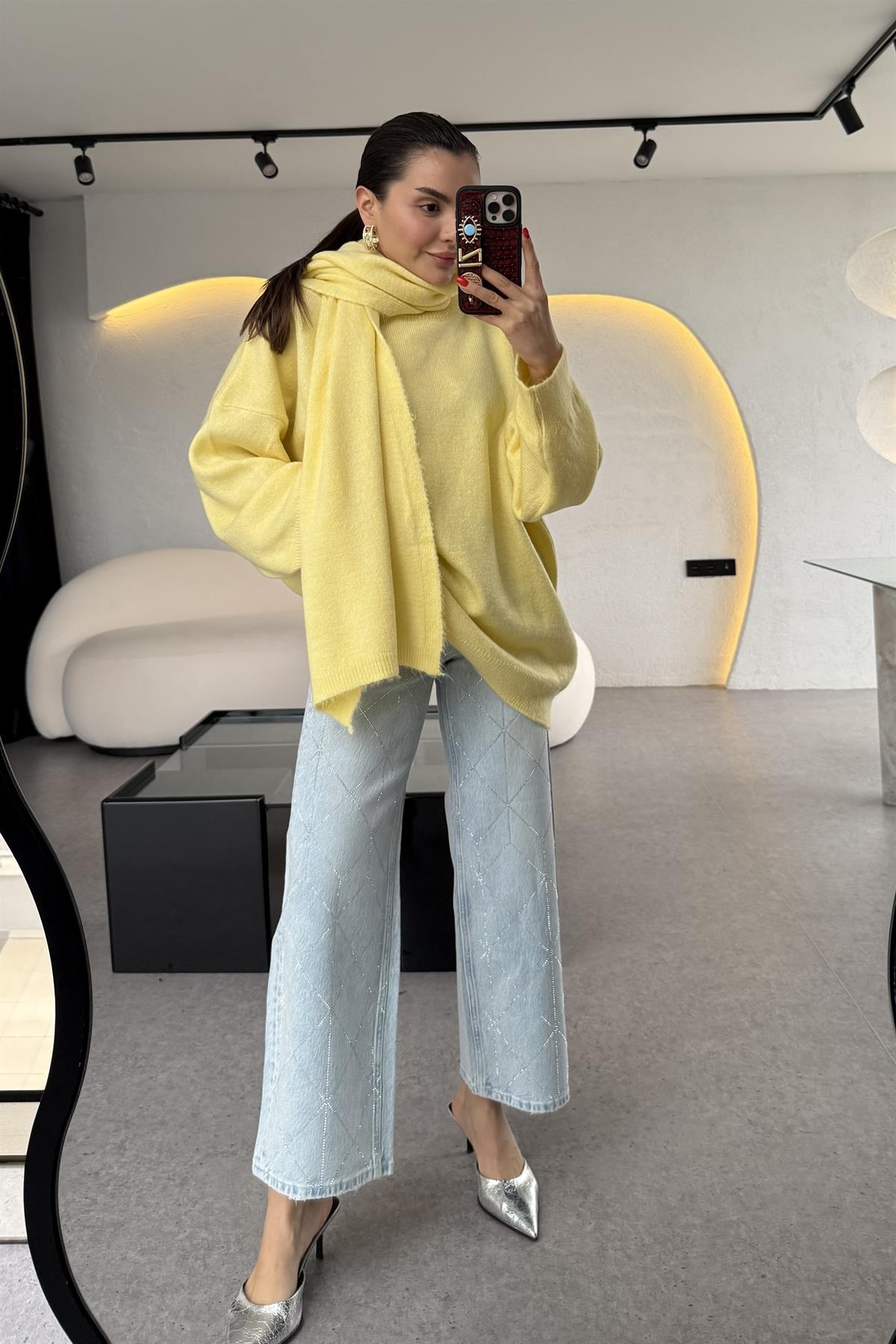 Belovi Sarı Atkılı Oversize Kazak 