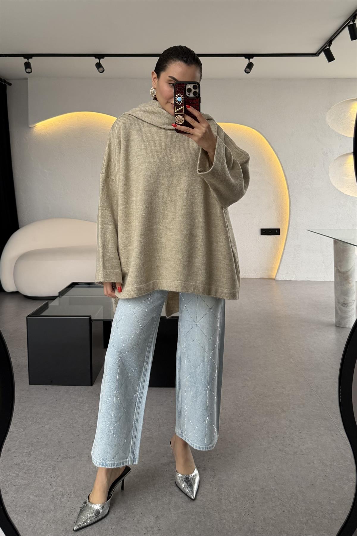 Belovi Taş Atkılı Oversize Kazak 