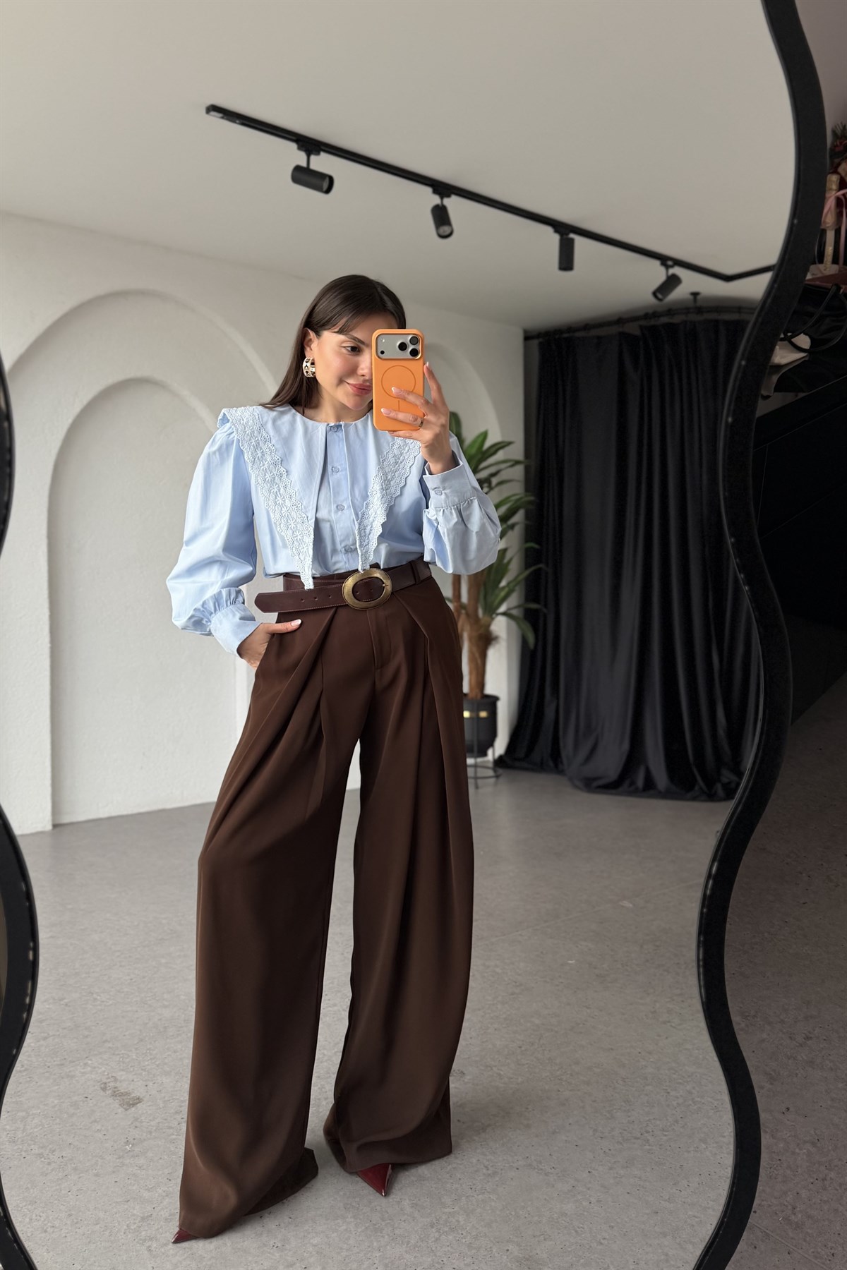 Benita Mavi Güpür Detaylı Gömlek