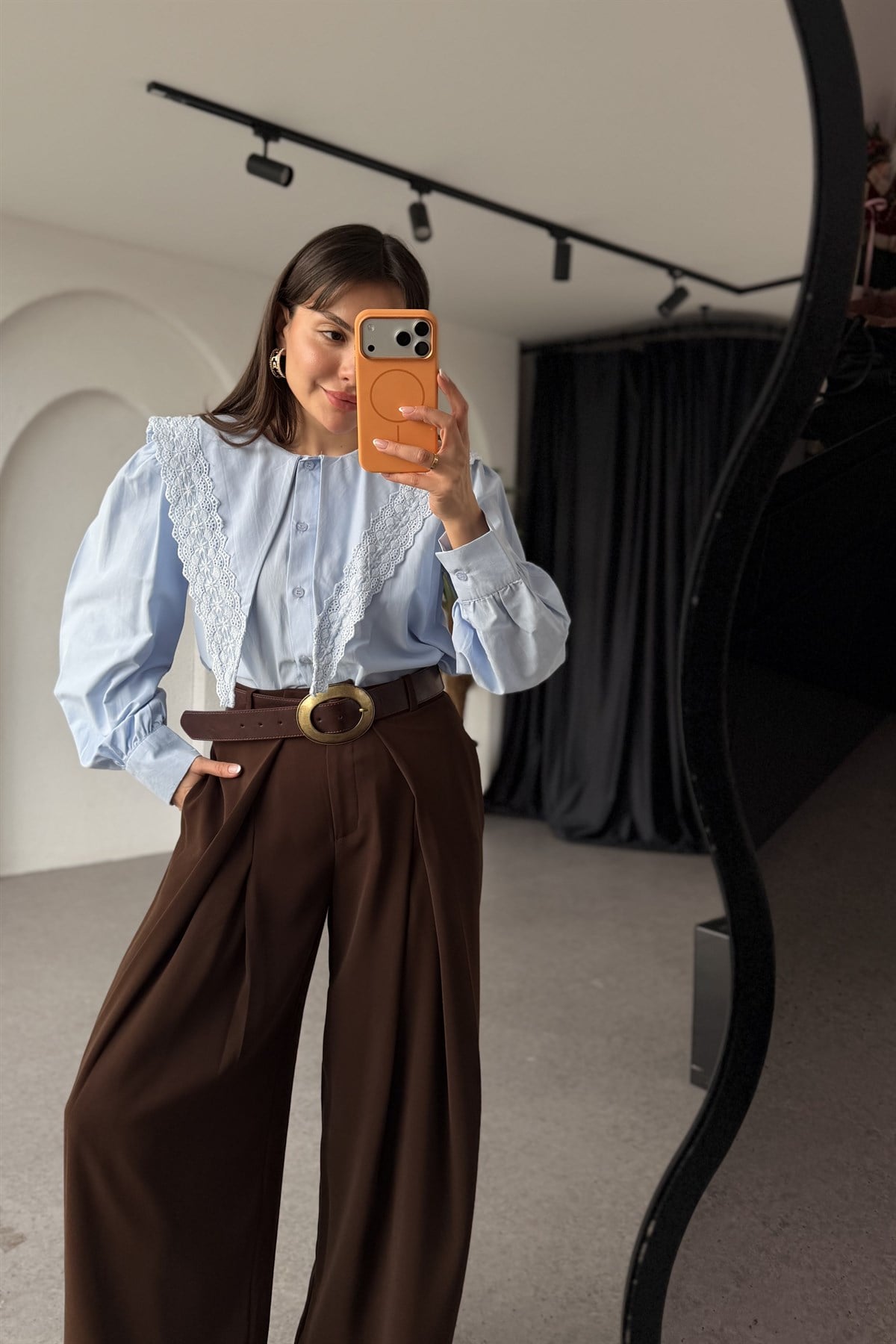 Benita Mavi Güpür Detaylı Gömlek