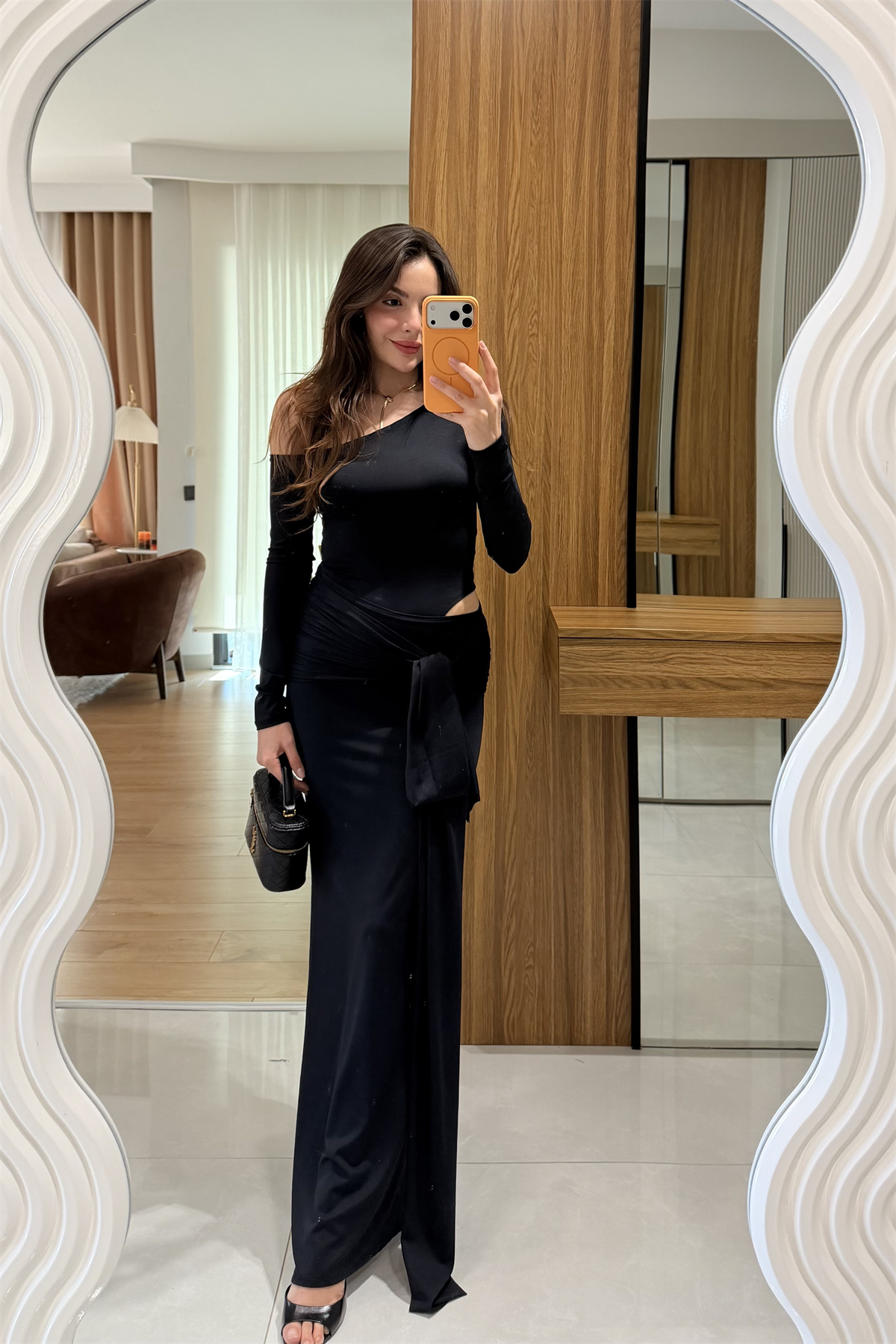 Benora Siyah Bağlamalı Tasarım Elbise