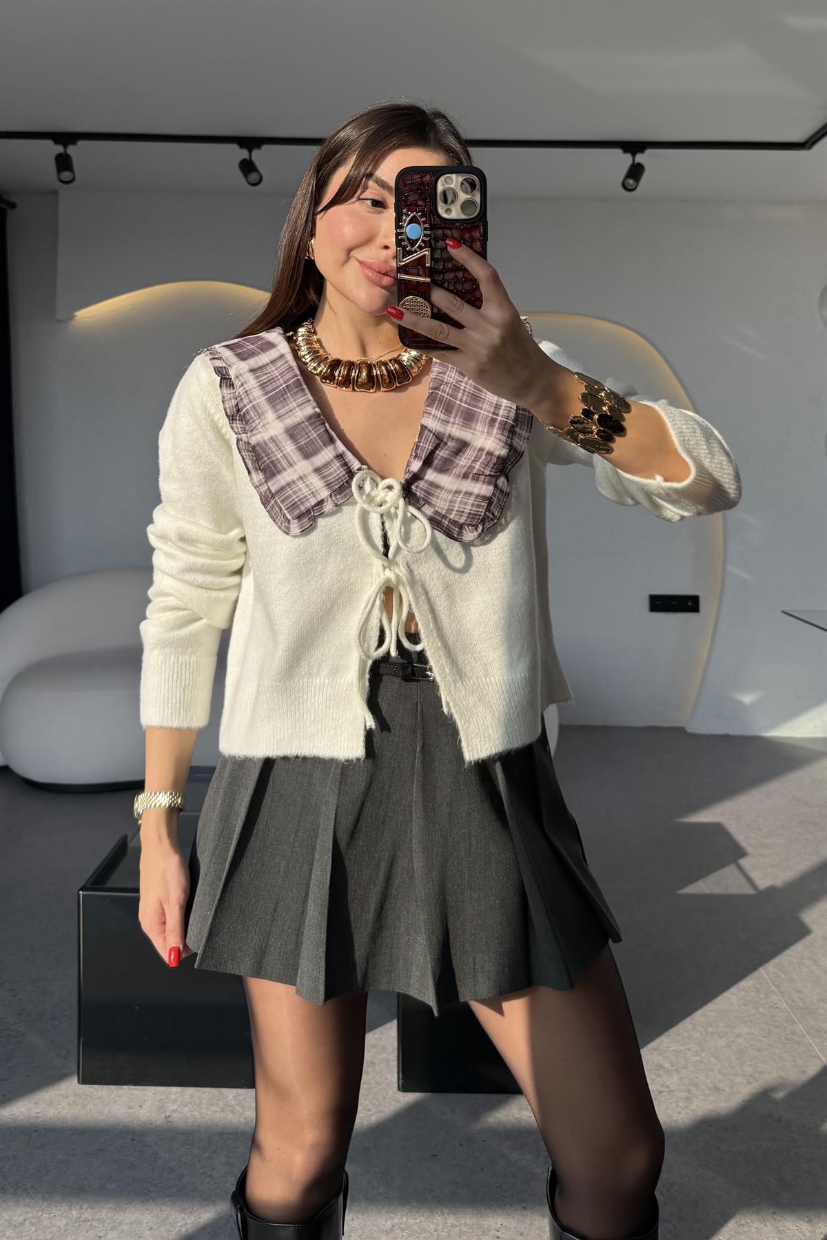 Bernis Ekru Bebe Yaka Bağlamalı Hırka