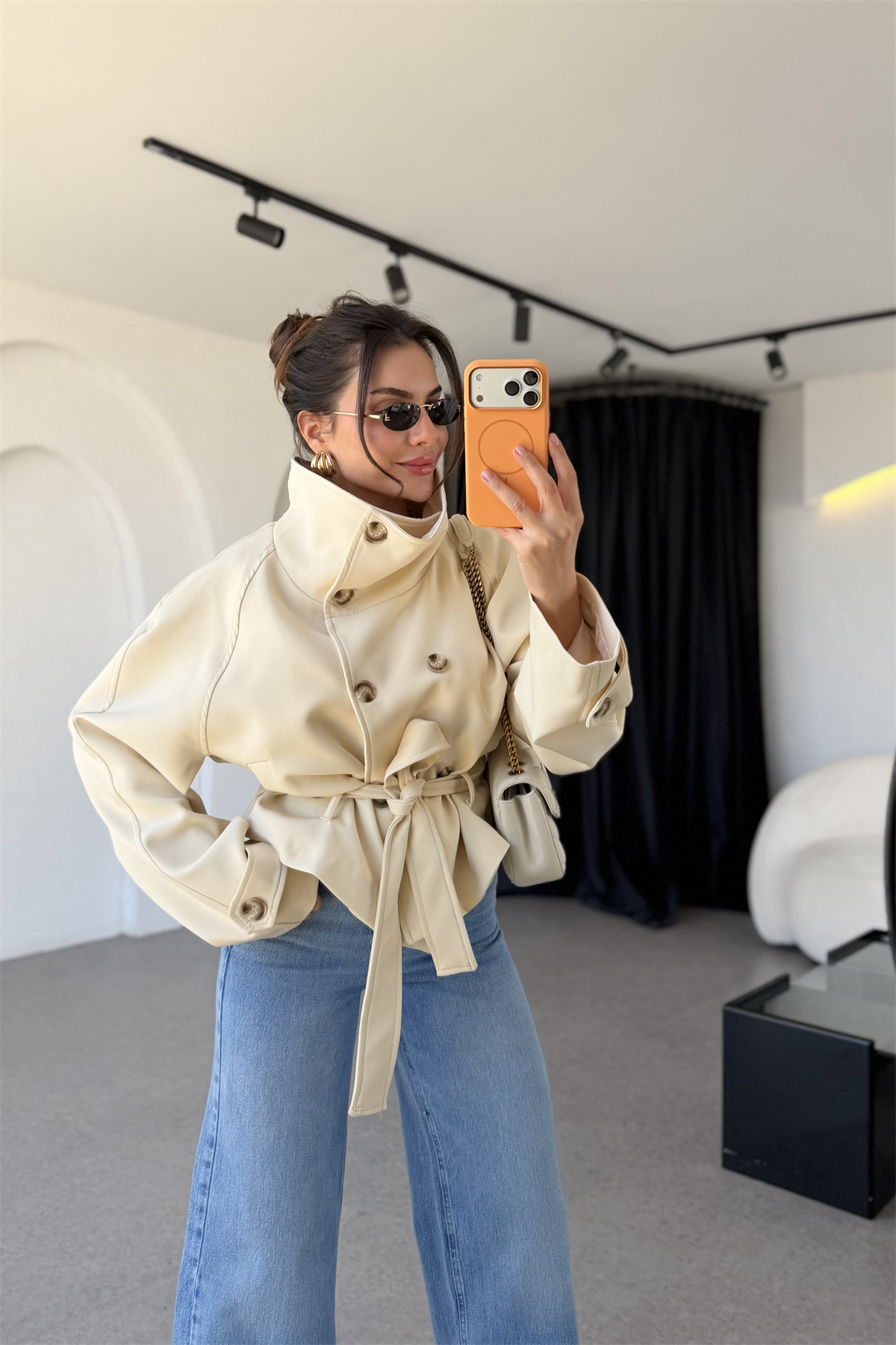 Bestlow Bej Dik Yaka Trenç